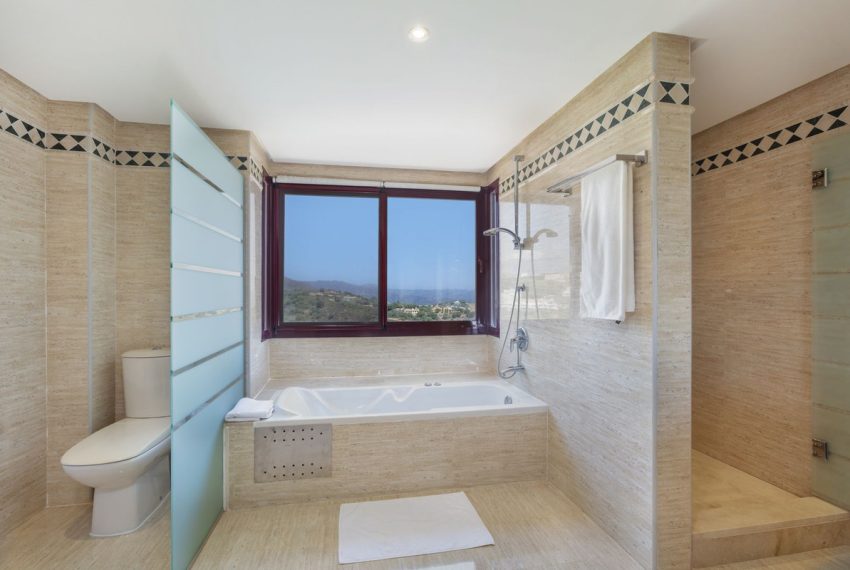 R4833994-Apartment-For-Sale-La-Mairena-Penthouse-Duplex-3-Beds-245-Built-10
