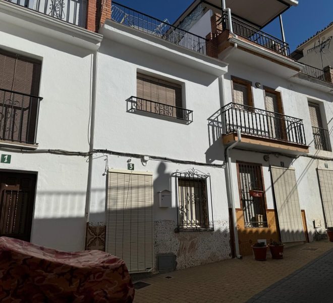 R4837621-Image 1-Terraced - 5 Beds - 140 Built