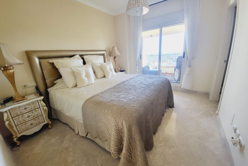 R4217206-Townhouse-For-Sale-La-Mairena-Terraced-4-Beds-199-Built-11