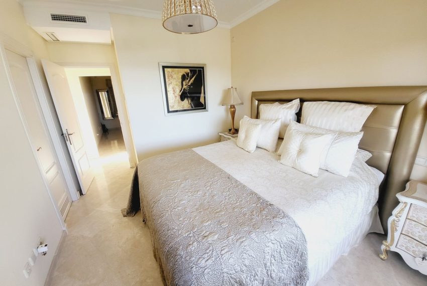 R4217206-Townhouse-For-Sale-La-Mairena-Terraced-4-Beds-199-Built-12