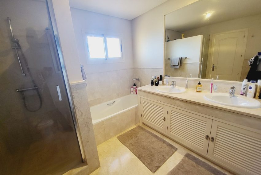 R4217206-Townhouse-For-Sale-La-Mairena-Terraced-4-Beds-199-Built-15