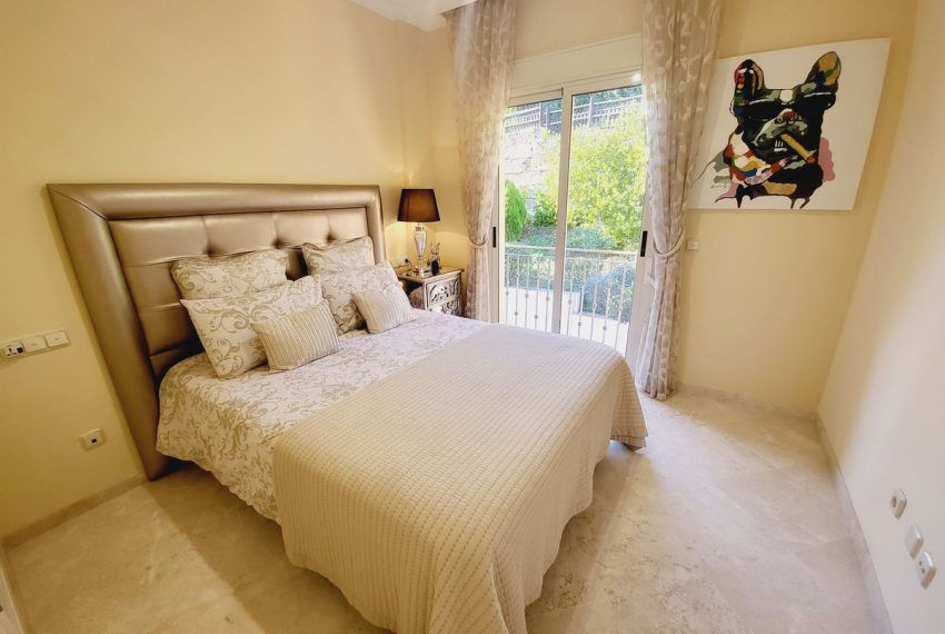 R4217206-Townhouse-For-Sale-La-Mairena-Terraced-4-Beds-199-Built-16