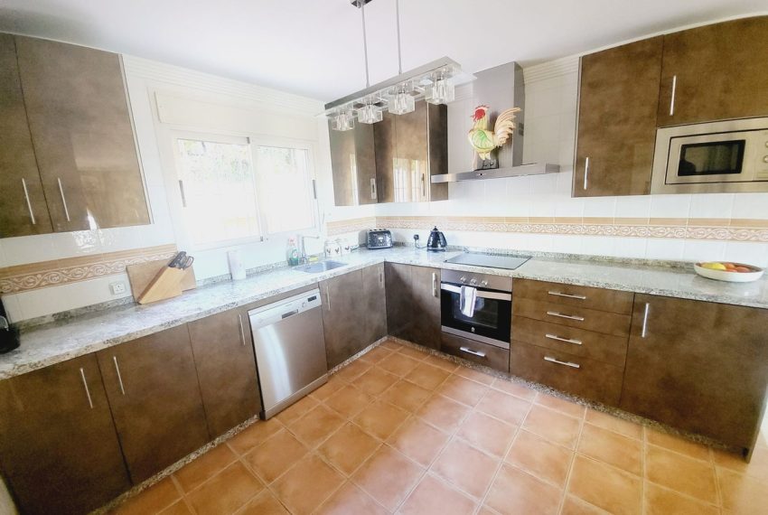 R4217206-Townhouse-For-Sale-La-Mairena-Terraced-4-Beds-199-Built-2