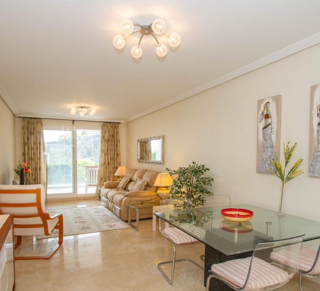 R4432624-Image 1-Ground Floor - 2 Beds - 95 Built