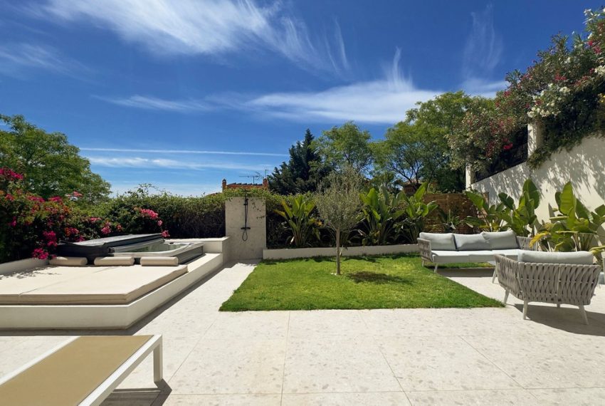 R4854895-Apartment-For-Sale-Nueva-Andalucia-Ground-Floor-3-Beds-146-Built-9