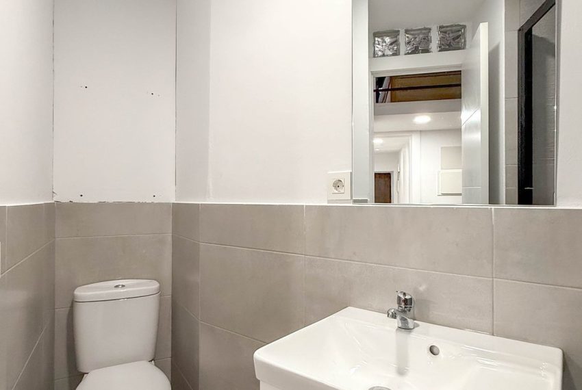 R4902241-Townhouse-For-Sale-Monda-Terraced-3-Beds-65-Built-18