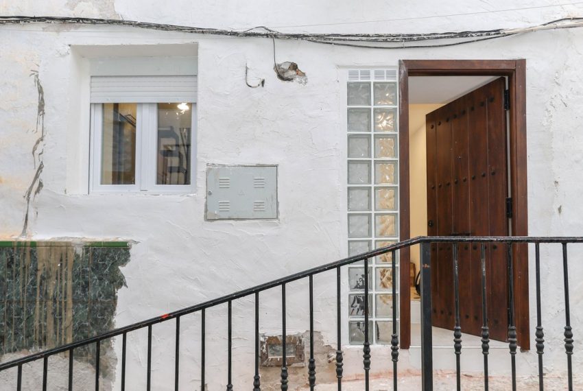 R4902241-Townhouse-For-Sale-Monda-Terraced-3-Beds-65-Built