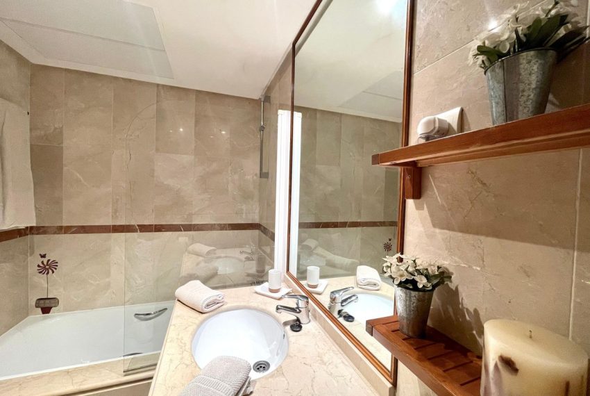 R4904122-Apartment-For-Sale-Los-Monteros-Ground-Floor-2-Beds-97-Built-11