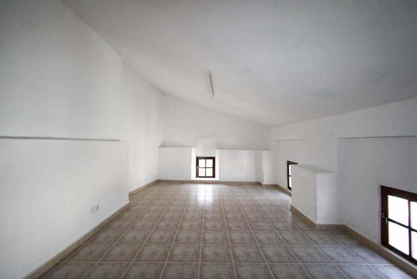 R2785172-Townhouse-For-Sale-Guaro-Terraced-7-Beds-362-Built-10