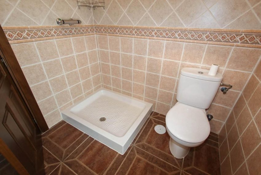 R2785172-Townhouse-For-Sale-Guaro-Terraced-7-Beds-362-Built-15