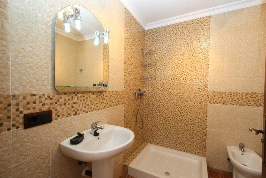 R2785172-Townhouse-For-Sale-Guaro-Terraced-7-Beds-362-Built-18