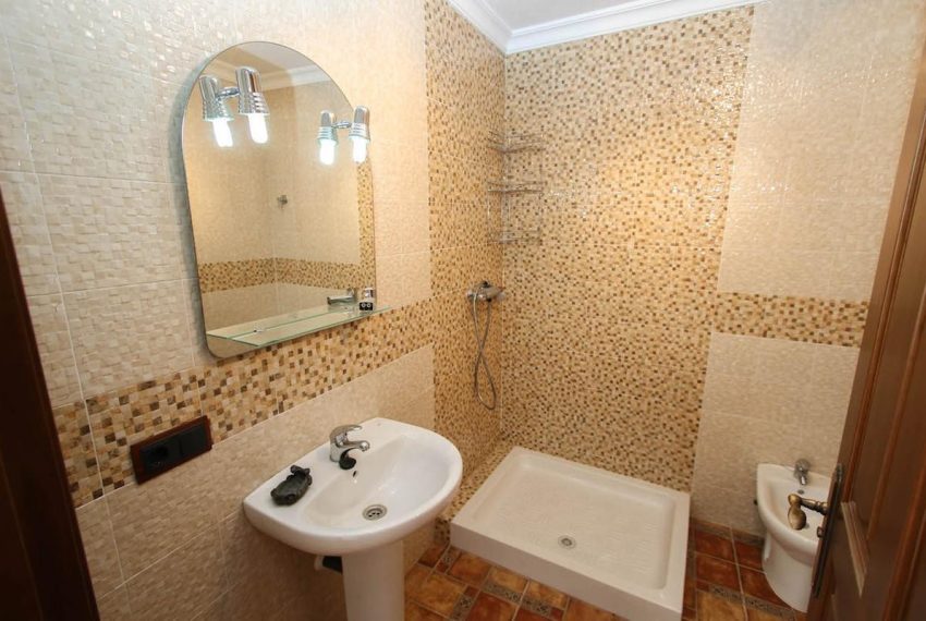 R2785172-Townhouse-For-Sale-Guaro-Terraced-7-Beds-362-Built-19