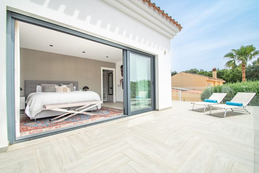 R4074745-Villa-For-Sale-Nueva-Andalucia-Detached-4-Beds-300-Built-10