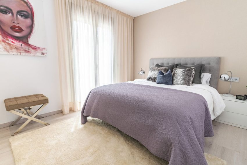 R4074745-Villa-For-Sale-Nueva-Andalucia-Detached-4-Beds-300-Built-11