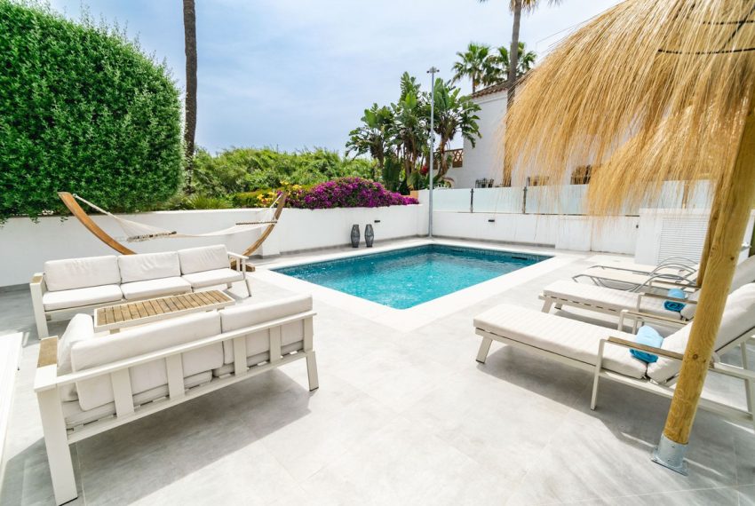 R4074745-Villa-For-Sale-Nueva-Andalucia-Detached-4-Beds-300-Built-4