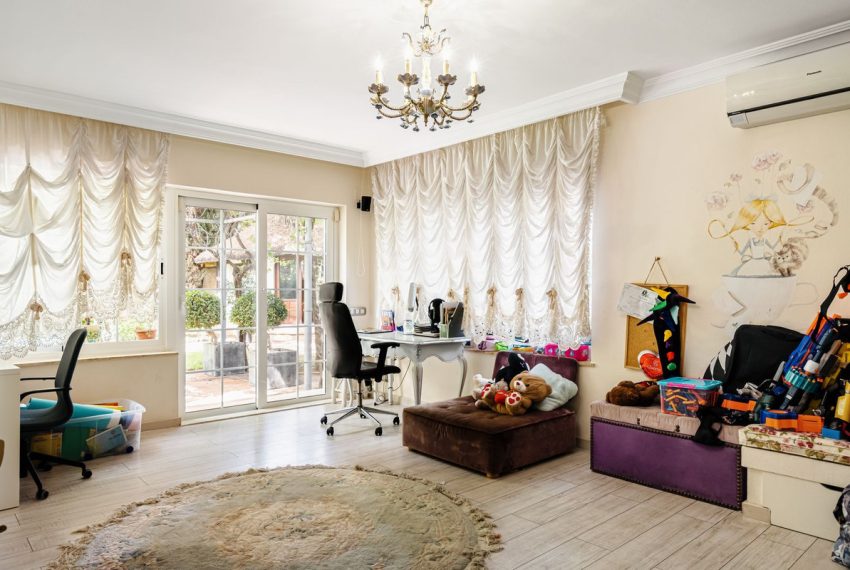 R4148404-Villa-For-Sale-Nagueles-Detached-5-Beds-724-Built-12