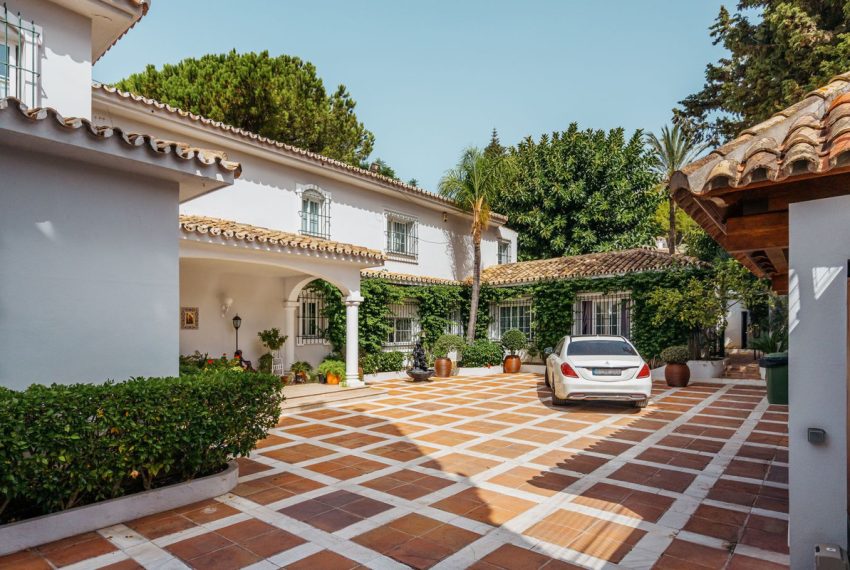 R4148404-Villa-For-Sale-Nagueles-Detached-5-Beds-724-Built-14