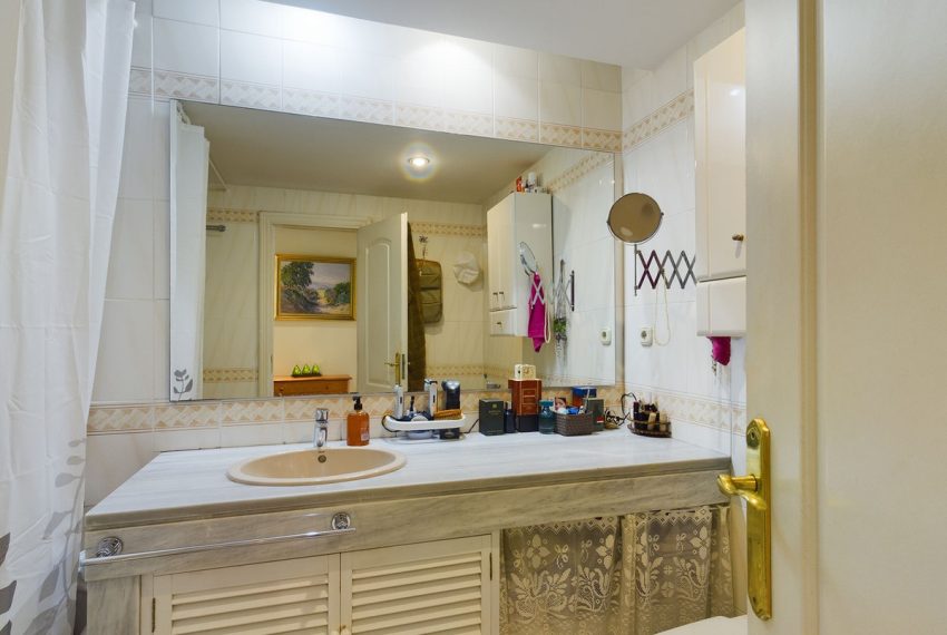 R4164577-Apartment-For-Sale-Elviria-Middle-Floor-3-Beds-130-Built-17