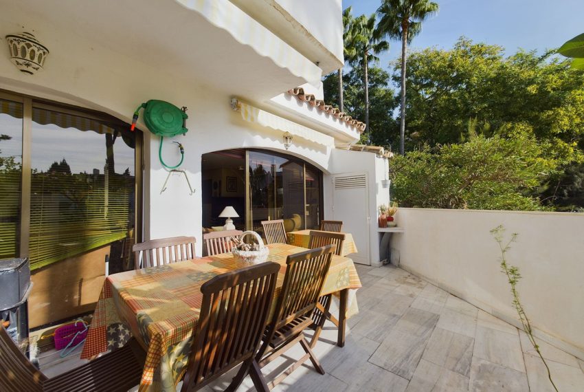 R4164577-Apartment-For-Sale-Elviria-Middle-Floor-3-Beds-130-Built