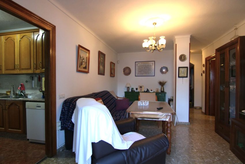 R4235914-Apartment-For-Sale-Guaro-Middle-Floor-5-Beds-285-Built-10