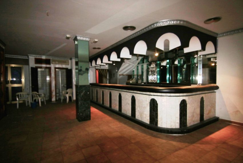 R4235914-Apartment-For-Sale-Guaro-Middle-Floor-5-Beds-285-Built-2