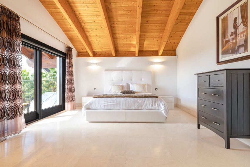 R4503706-Villa-For-Sale-Los-Flamingos-Detached-10-Beds-1081-Built-10
