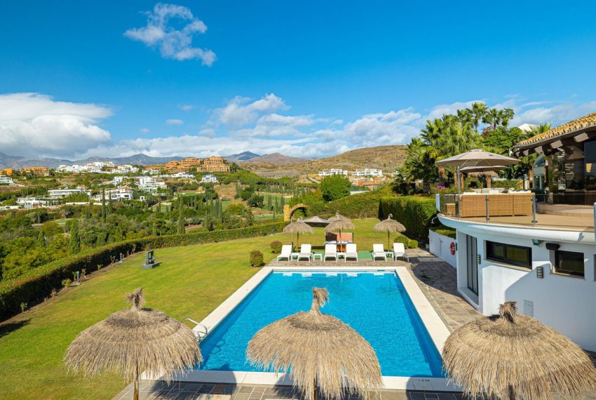 R4503706-Villa-For-Sale-Los-Flamingos-Detached-10-Beds-1081-Built-4