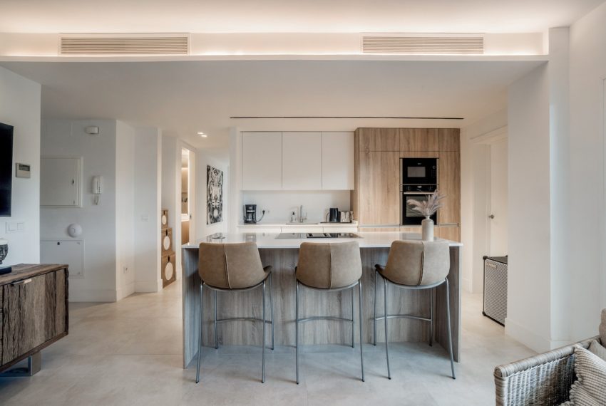 R4786396-Apartment-For-Sale-Nueva-Andalucia-Penthouse-4-Beds-140-Built-4