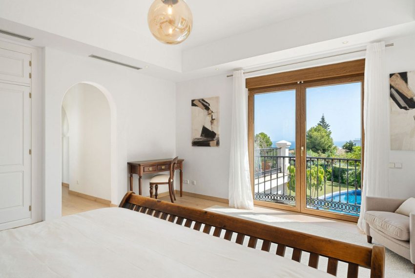 R4889653-Villa-For-Sale-El-Paraiso-Detached-6-Beds-742-Built-5