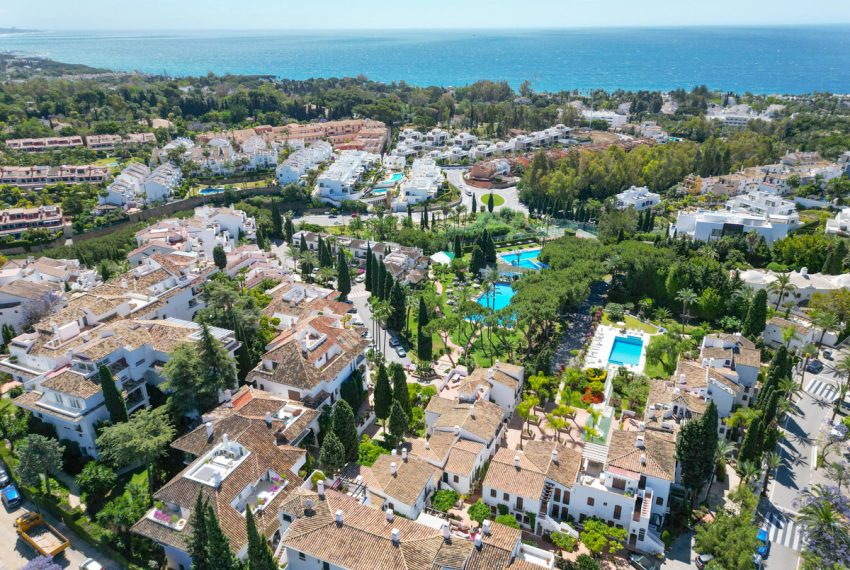 R4904866-Apartment-For-Sale-The-Golden-Mile-Middle-Floor-2-Beds-136-Built-3