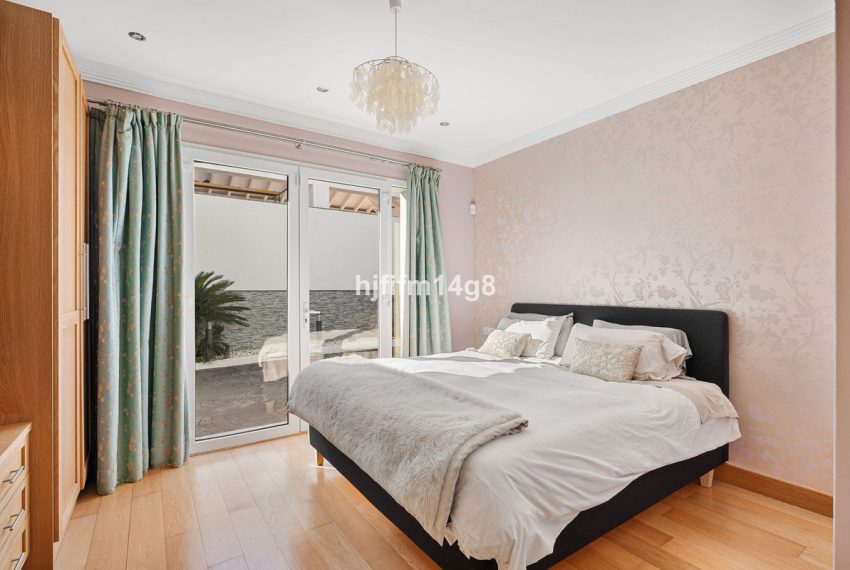 R4942690-Villa-For-Sale-Benahavis-Detached-4-Beds-298-Built-10