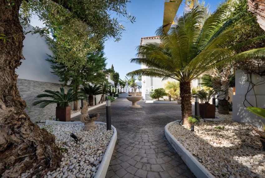 R4942690-Villa-For-Sale-Benahavis-Detached-4-Beds-298-Built-17