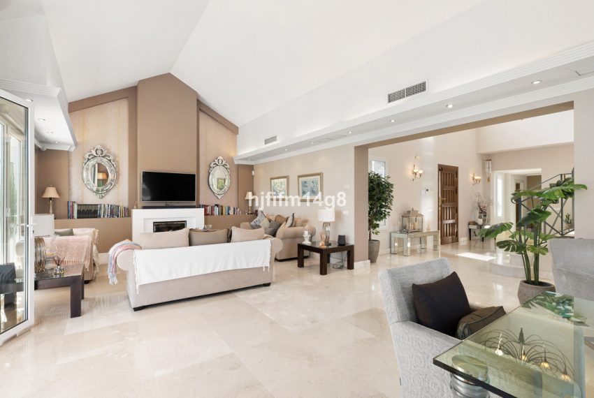 R4942690-Villa-For-Sale-Benahavis-Detached-4-Beds-298-Built-2