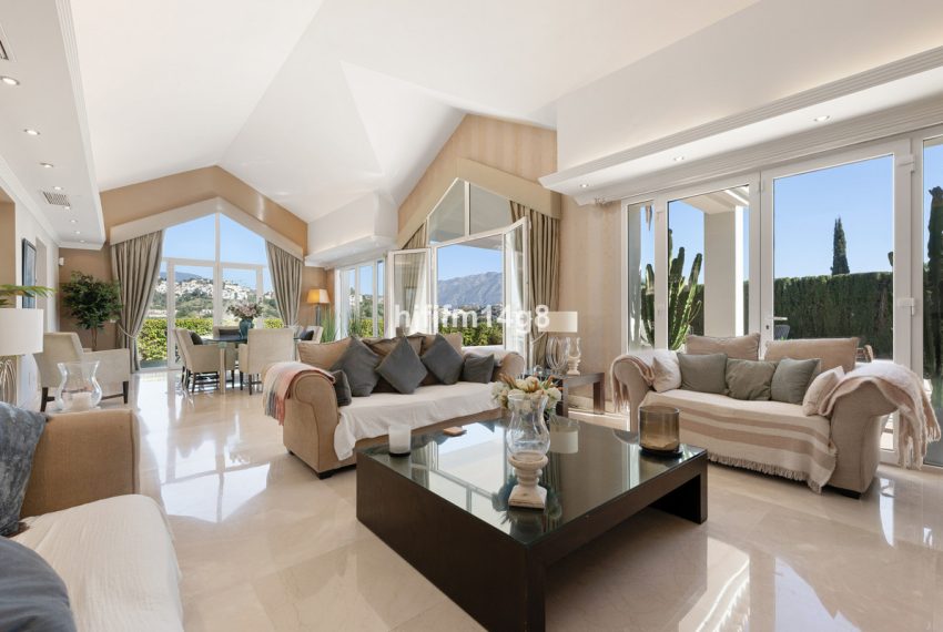 R4942690-Villa-For-Sale-Benahavis-Detached-4-Beds-298-Built-4