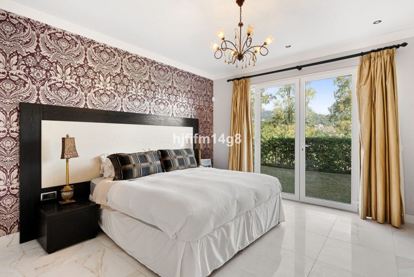 R4942690-Villa-For-Sale-Benahavis-Detached-4-Beds-298-Built-9