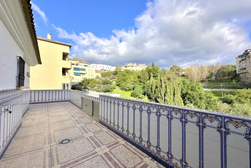 R4942798-Apartment-For-Sale-Estepona-Penthouse-2-Beds-72-Built-1