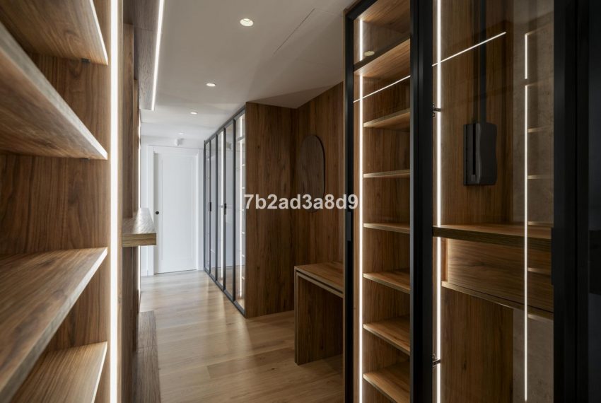R4949248-Villa-For-Sale-The-Golden-Mile-Detached-5-Beds-491-Built-11