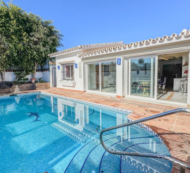 R4955296-Image 1-Detached - 4 Beds - 194 Built
