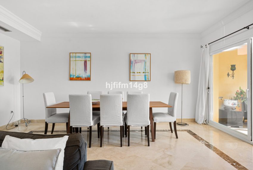 R4967230-Townhouse-For-Sale-Nueva-Andalucia-Terraced-3-Beds-280-Built-7