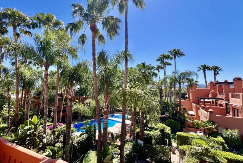 R4969243-Townhouse-For-Sale-The-Golden-Mile-Terraced-3-Beds-283-Built-13