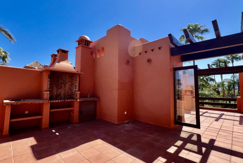 R4969243-Townhouse-For-Sale-The-Golden-Mile-Terraced-3-Beds-283-Built-4