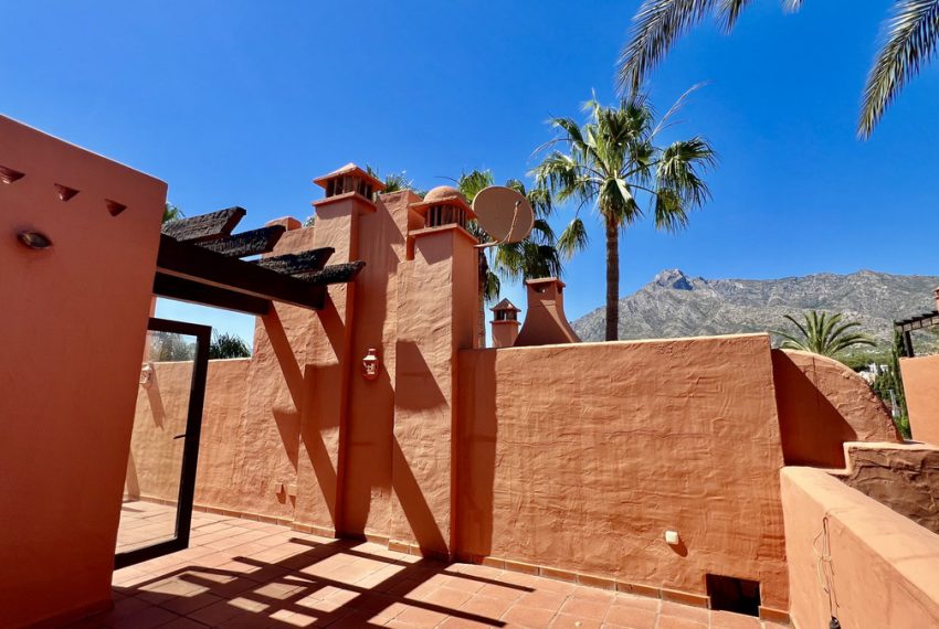 R4969243-Townhouse-For-Sale-The-Golden-Mile-Terraced-3-Beds-283-Built-5