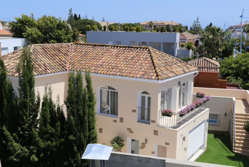 R3266584-Villa-For-Sale-Marbella-Detached-3-Beds-241-Built-13