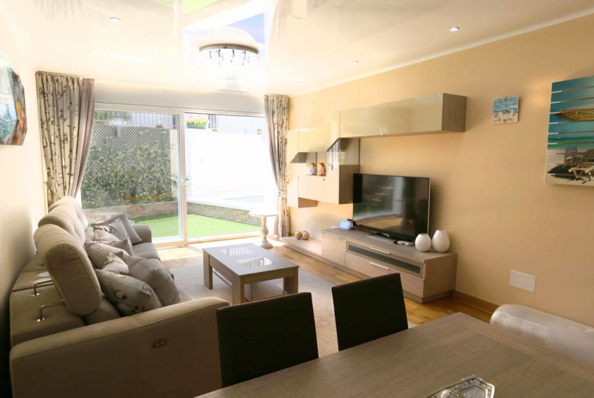R3266584-Villa-For-Sale-Marbella-Detached-3-Beds-241-Built-6