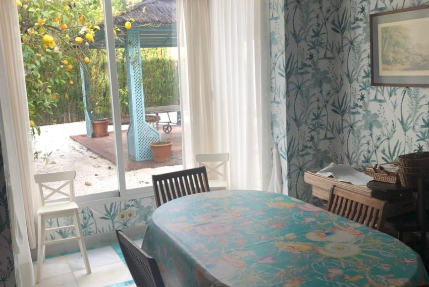 R3329614-Villa-For-Sale-Guadalmina-Baja-Detached-7-Beds-1000-Built-8