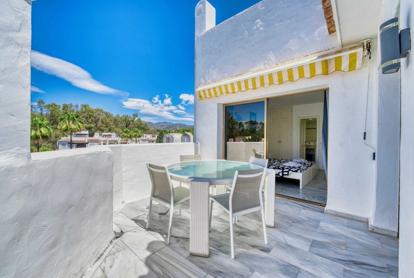 R3501181-Apartment-For-Sale-Elviria-Penthouse-5-Beds-200-Built-10