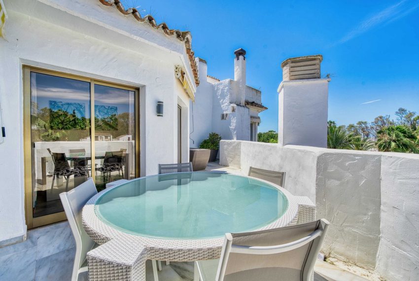 R3501181-Apartment-For-Sale-Elviria-Penthouse-5-Beds-200-Built-11