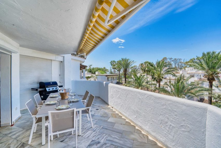 R3501181-Apartment-For-Sale-Elviria-Penthouse-5-Beds-200-Built-13