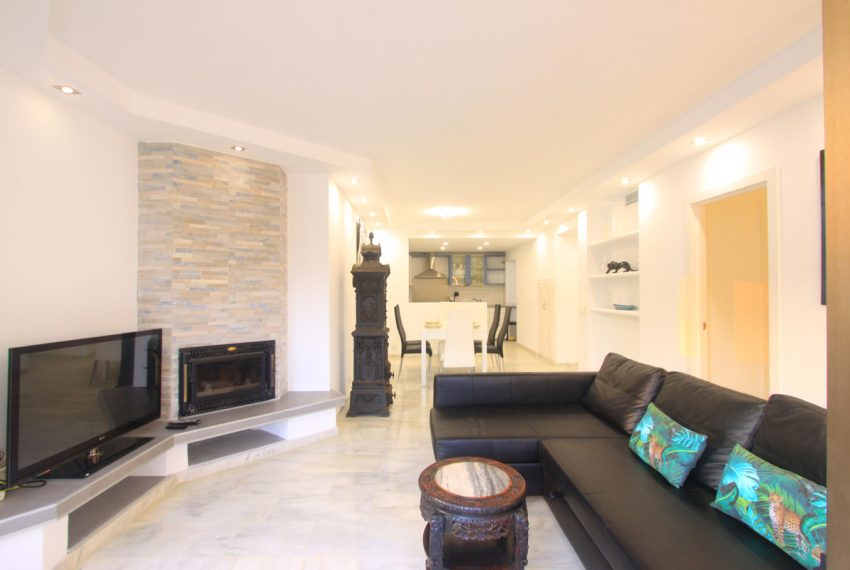 R3501181-Apartment-For-Sale-Elviria-Penthouse-5-Beds-200-Built-17