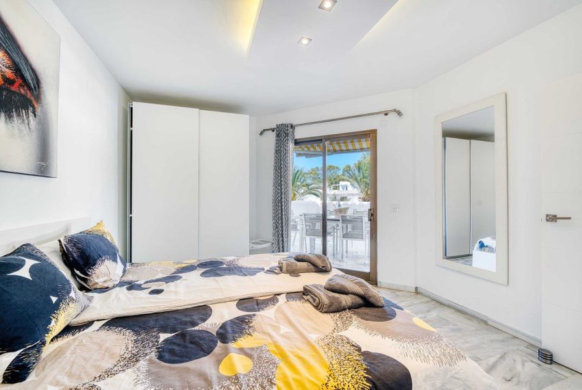 R3501181-Apartment-For-Sale-Elviria-Penthouse-5-Beds-200-Built-19